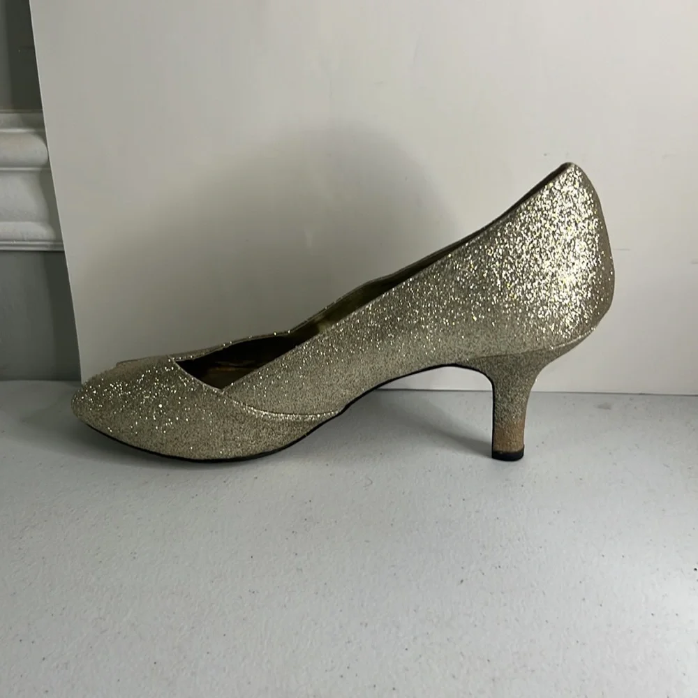 Gold Sparkle Peep Toe heels pumps for women Easy Street 12M